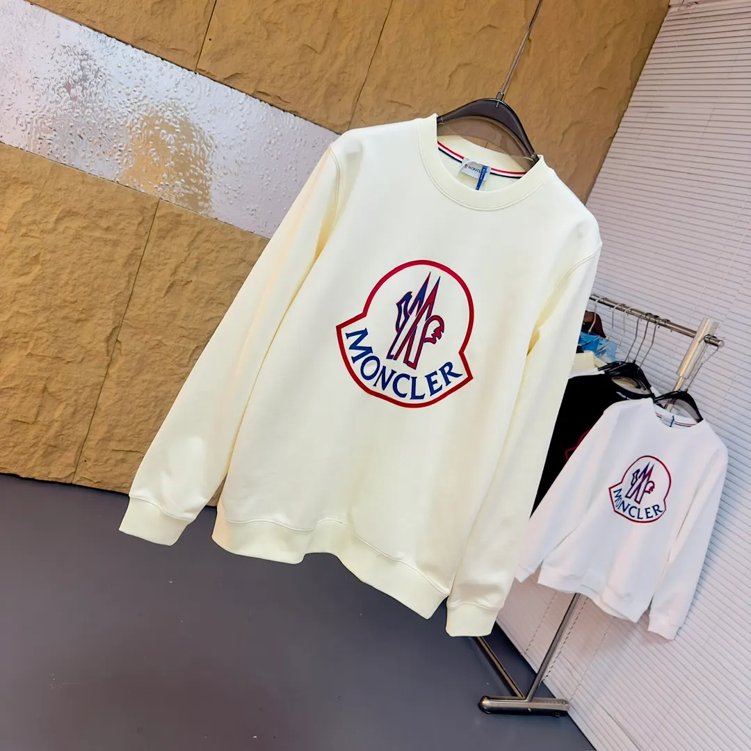 ： 🤳𝐌𝐎𝐍𝐂𝐋𝐄𝐑 ：☑️ 440 👕 ：☑️ 1*1 。🔜 。 ：☑️ 3D ，🇧🇫 1：1 。 ， ， ！🇲🇩 ！ Size：☑️S 〰️M 〰️L 〰️XL 〰️XXL